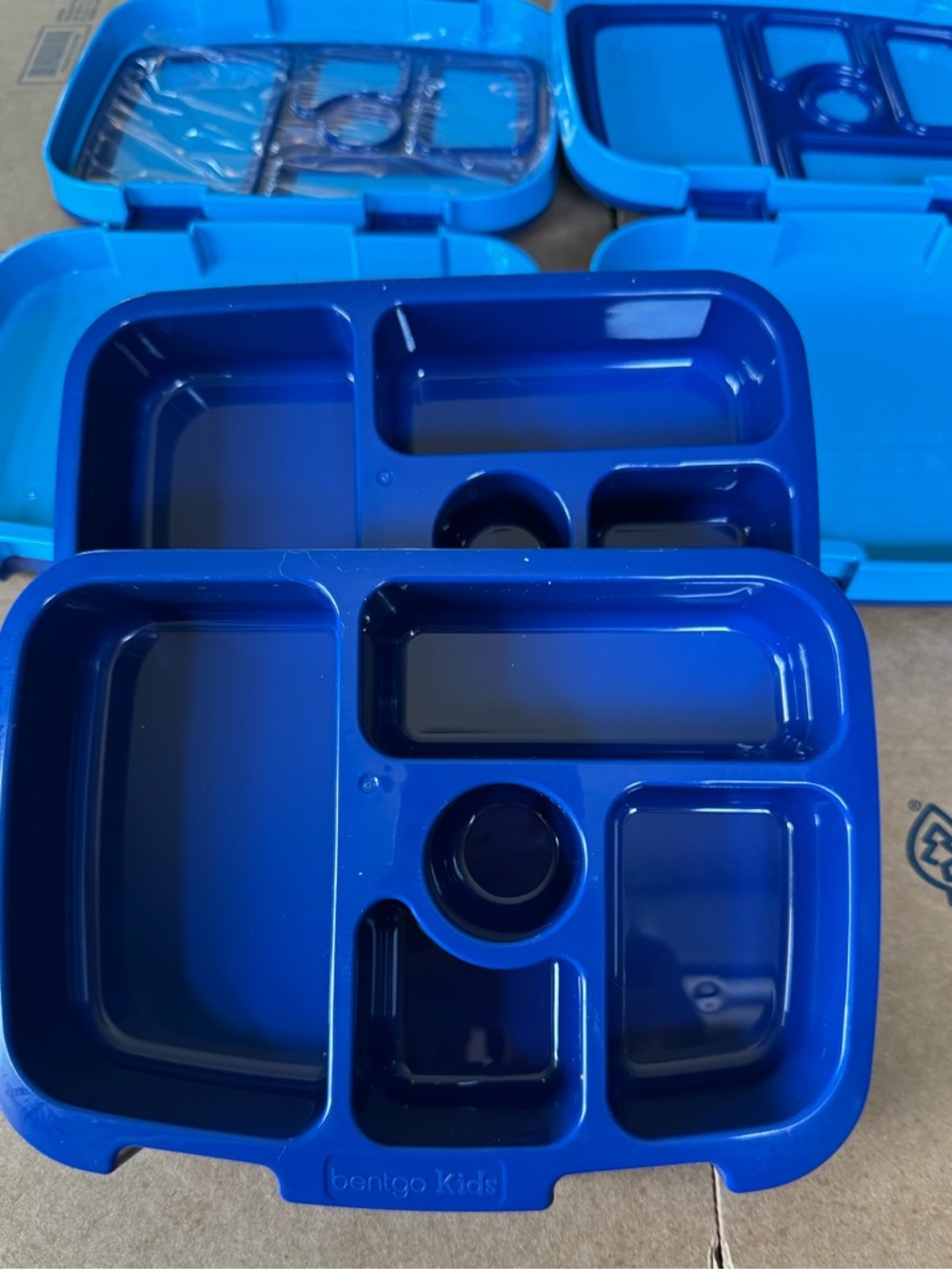 Bentgo 2 boxes leakproof lunch boxes kids, school, camp, day care - Picture 5 of 7